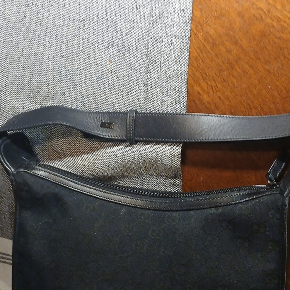 Authentic Gucci Black Hand Bag - Picture 10 of 16